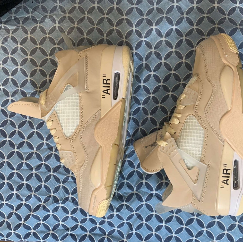 Off-white Jordan's 4
